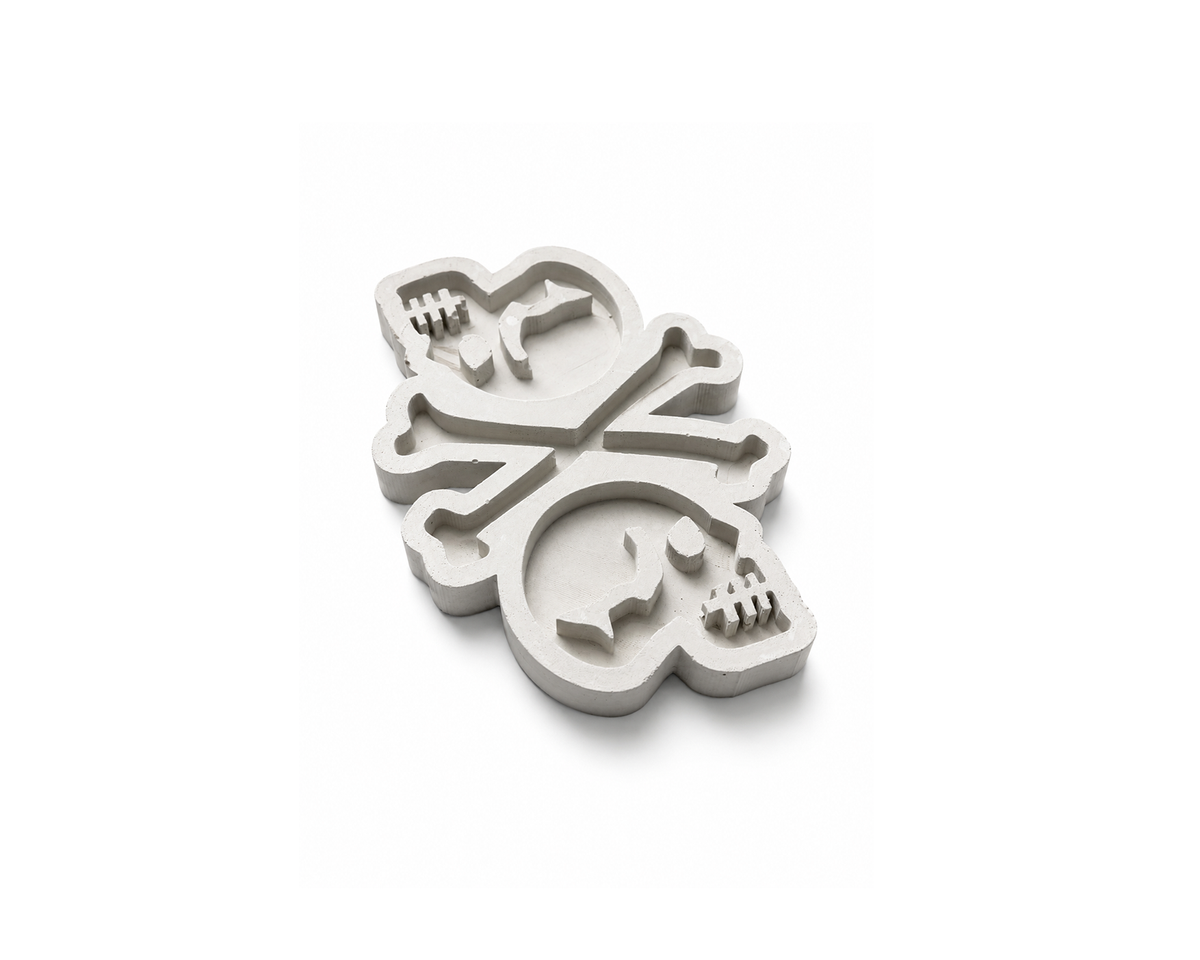 Amour Skull Ashtray
